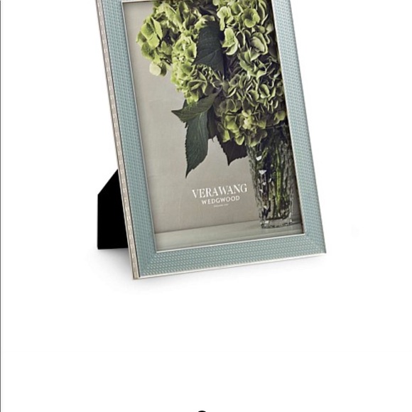 NWT Vera Wang Wedgewood, With Love Mist frame 8x10 - Picture 2 of 15